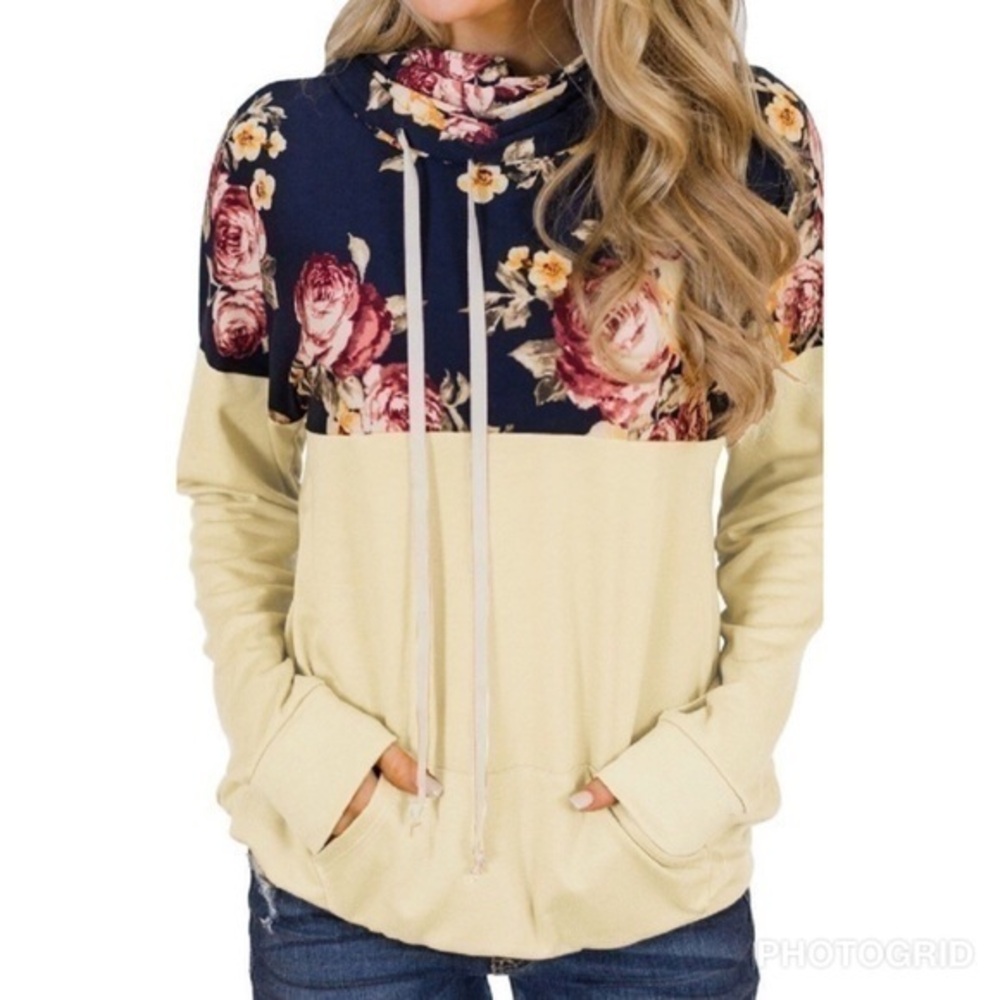 Boutique yellow Floral butter yellow navy kangaroo pouch‎ sweatshirt Large